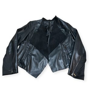 Women’s Faux Leather Baccini black blazer jacket, size large.